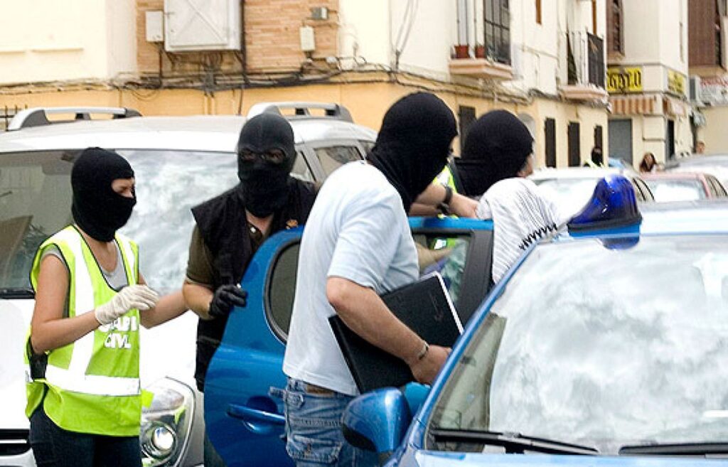 Descubrimiento en Huelva revela tensión en las cárceles por datos de funcionarios de ETA