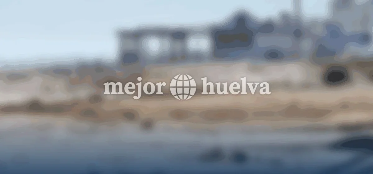 Matalascañas se prepara para Semana Santa entre la esperanza y la incertidumbre por la erosión costera