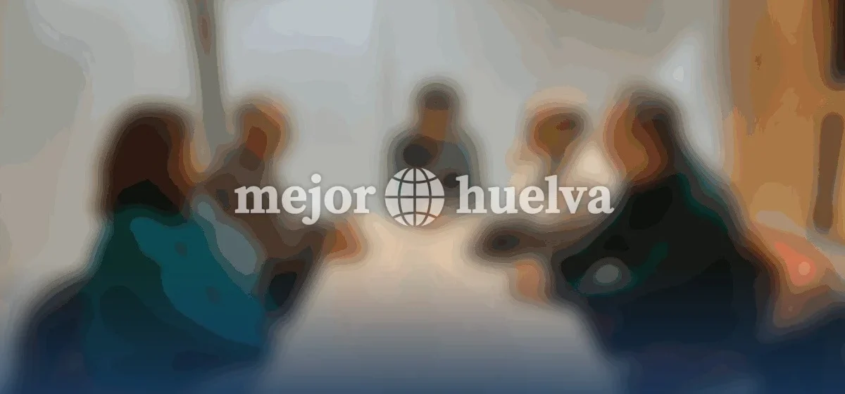 El Ateneo de Huelva se transforma en un homenaje vivo a María Clauss