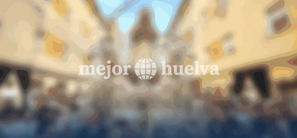 La Virgen de la Salud Gloriosa ilumina Pérez Cubillas en su 50 aniversario
